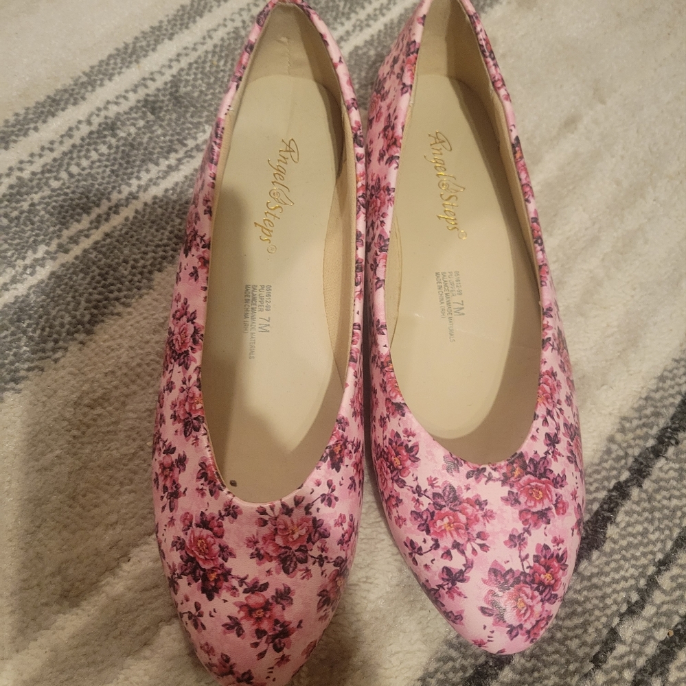 Brand new pink loafers